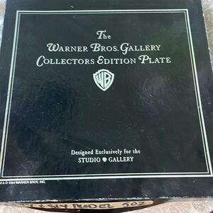 Warmer Bros Collectors Edition Plate Tweety model 502